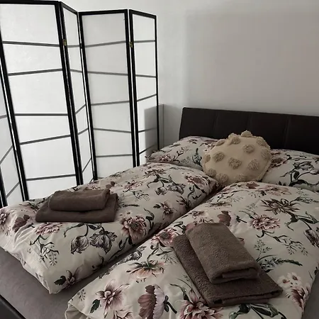 Beautiful In The Center Of Daire *