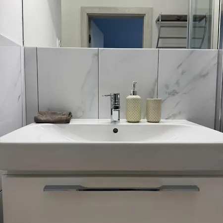 Beautiful In The Center Of Daire